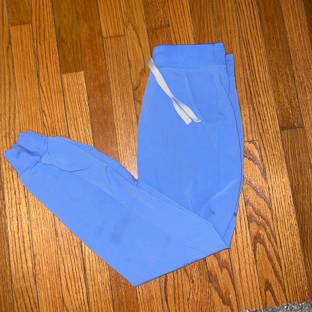 Worn TWICE XS figs joggers!